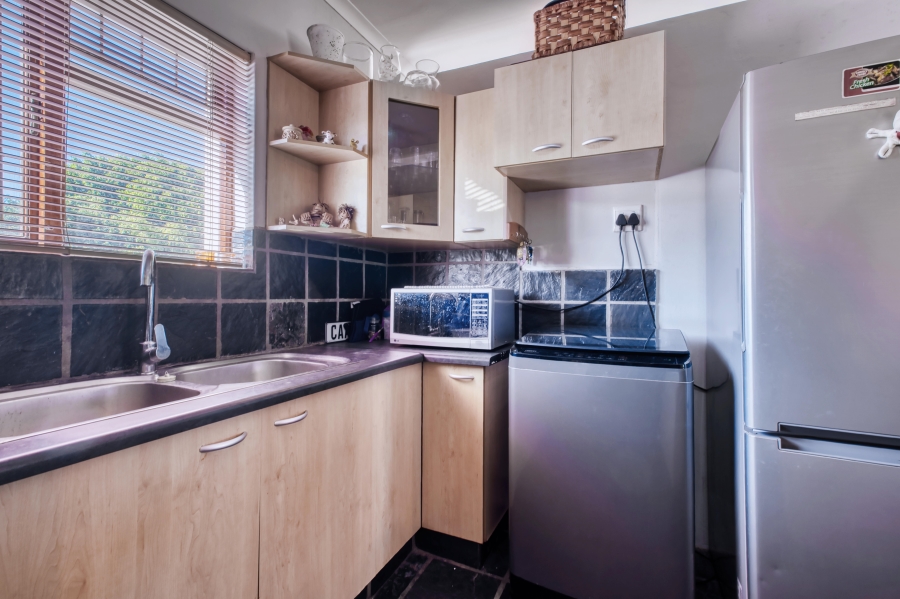 1 Bedroom Property for Sale in Charlo Eastern Cape